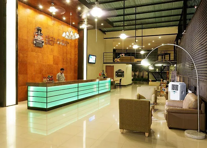Hotel Kuta Station And