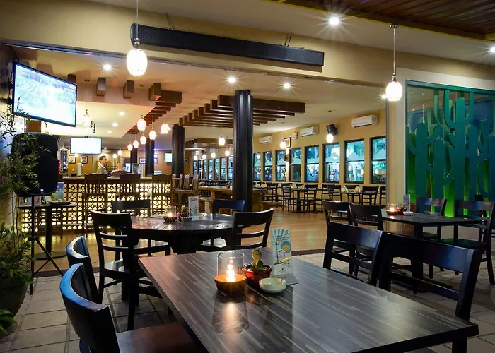 Hotel Kuta Station And