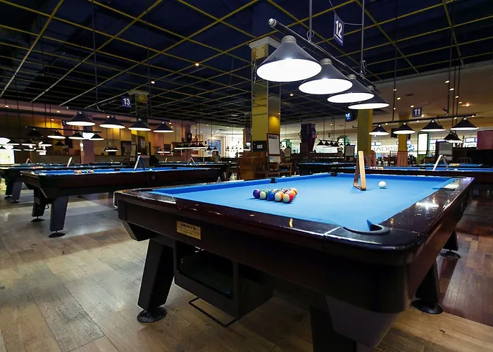 Kuta Station And Hotel 3*